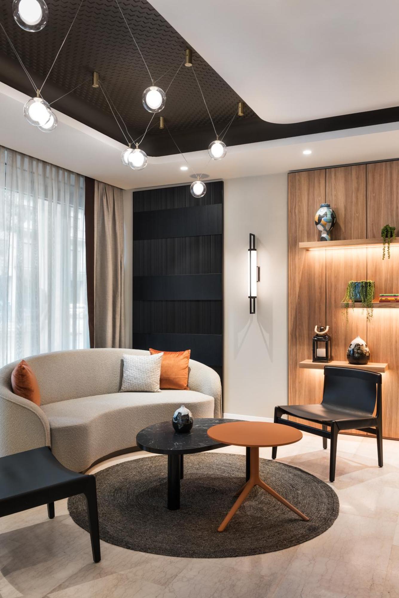 Tapestry By Hilton Ambasciatori Hotel