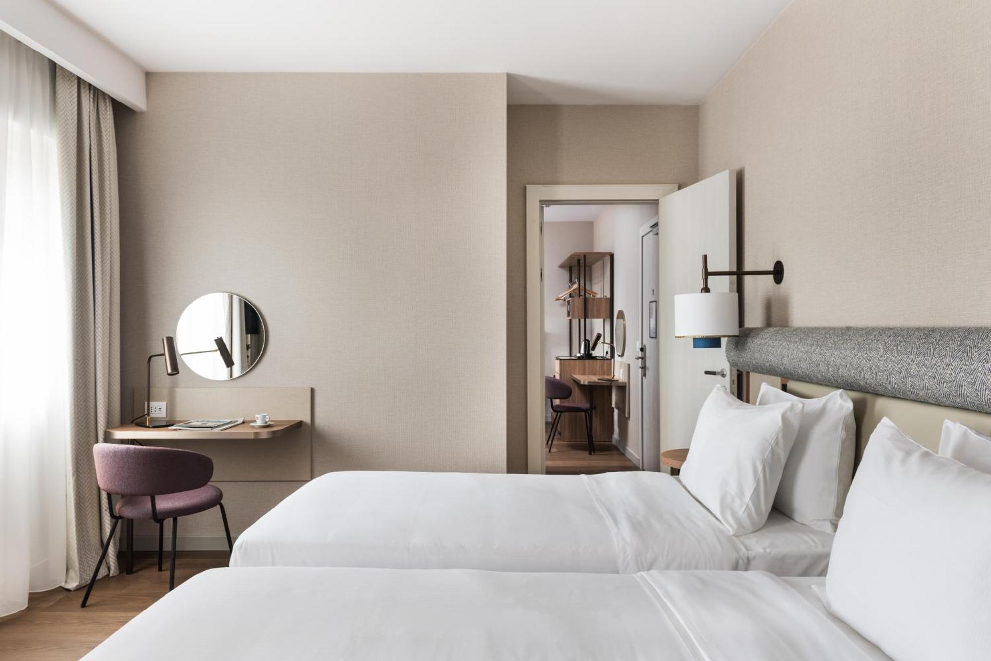 Tapestry By Hilton Ambasciatori Hotel